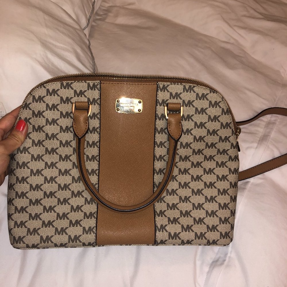 Michael Kors Largo Logo Dome Crossbody Bag